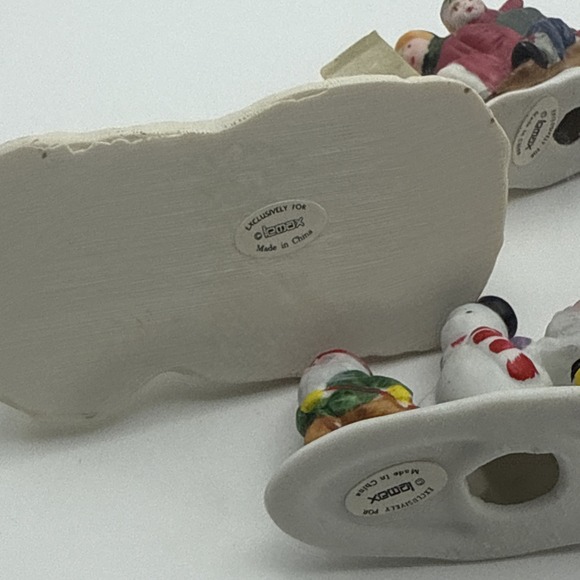 Lemax Christmas Village Accessories Lot Of 8 Santa, Sledding, Snowman Winter - Picture 13 of 14